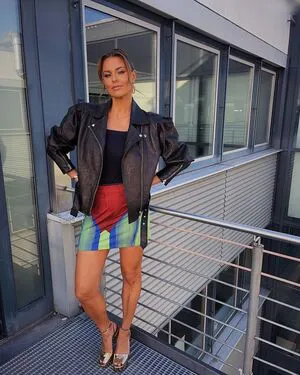 Laura Wontorra OnlyFans Leaked Free Thumbnail Picture - #FsK2rlo2pc