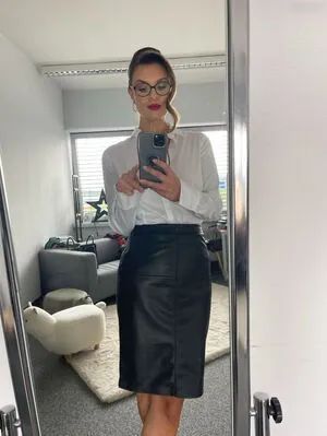 Laura Wontorra OnlyFans Leaked Free Thumbnail Picture - #UgFsc5w9DV
