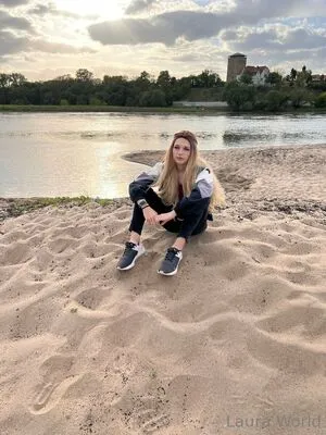 Laura World OnlyFans Leaked Free Thumbnail Picture - #QTWNyWLEKC