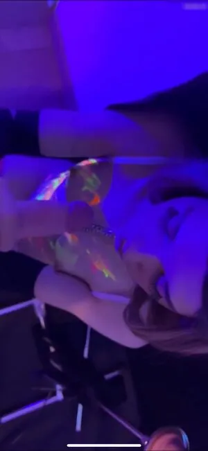 Laura World OnlyFans Leaked Free Thumbnail Picture - #kfuYCQ9opg