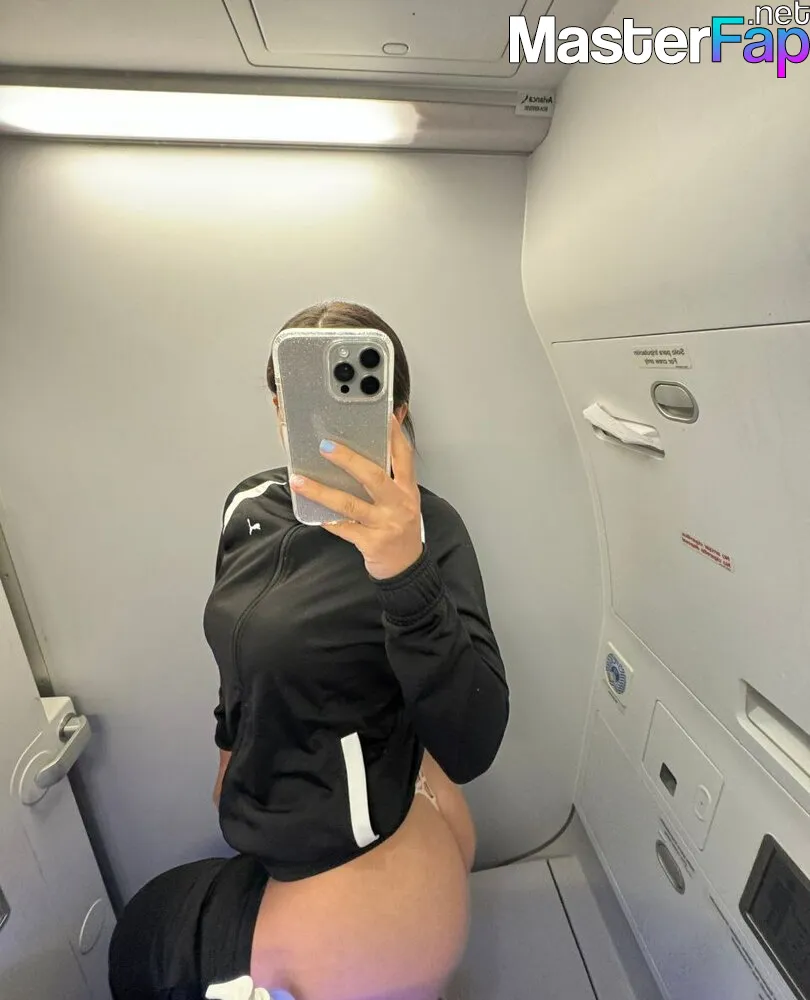 laura02av