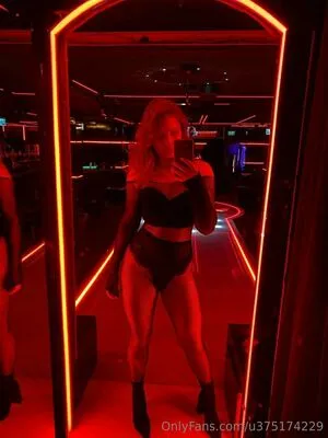 Laura22777 OnlyFans Leaked Free Thumbnail Picture - #0IFx8bIOLP