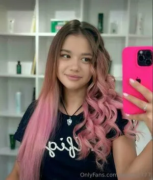 Laura22777 OnlyFans Leaked Free Thumbnail Picture - #4KgspwsUD4