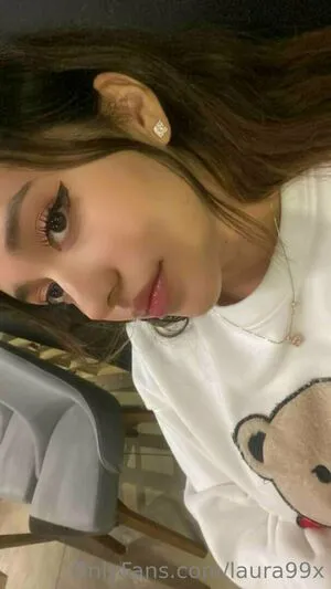 Laura99x OnlyFans Leaked Free Thumbnail Picture - #X32sz9YWij