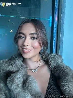 Lauraa Rodriguez OnlyFans Leaked Free Thumbnail Picture - #3aYmefeaMi