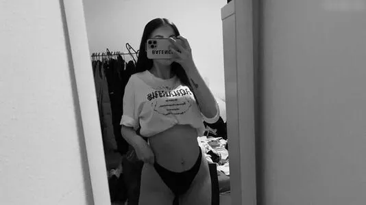 Lauraaasmk OnlyFans Leaked Free Thumbnail Picture - #4q9PsMI2KL