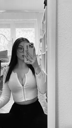 Lauraaasmk OnlyFans Leaked Free Thumbnail Picture - #EZuJgM7aSB