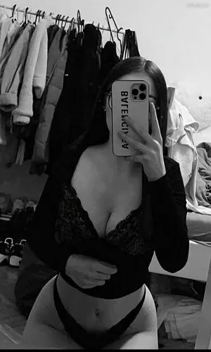 Lauraaasmk OnlyFans Leaked Free Thumbnail Picture - #JBGDlMI7Dm