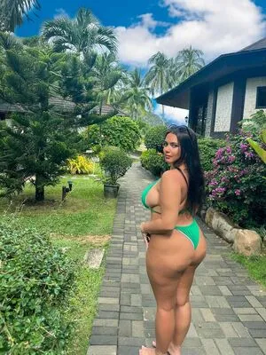 Laurab974 OnlyFans Leaked Free Thumbnail Picture - #Gtb0hIvUYL