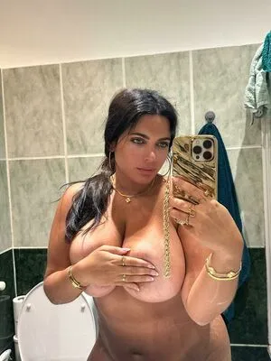 Laurab974 OnlyFans Leaked Free Thumbnail Picture - #MxXX43zU4c