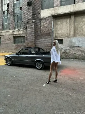 Laurabae OnlyFans Leaked Free Thumbnail Picture - #SHkRUke9We