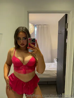 Laurabiancax OnlyFans Leaked Free Thumbnail Picture - #4KJk912csT