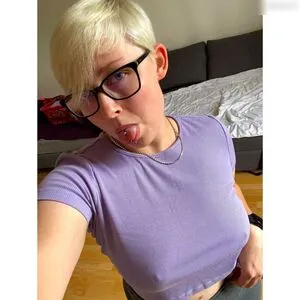 Lauradenise98 OnlyFans Leaked Free Thumbnail Picture - #3BbDLAPS93