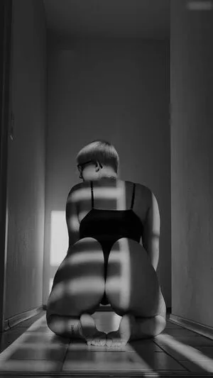 Lauradenise98 OnlyFans Leaked Free Thumbnail Picture - #FCYdMirR8v