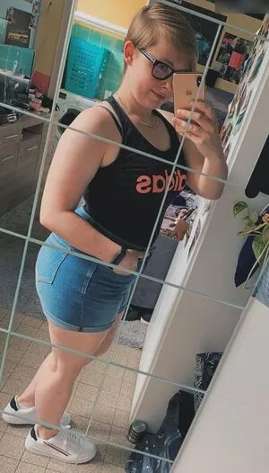 Lauradenise98 OnlyFans Leaked Free Thumbnail Picture - #HTJXJJln1T