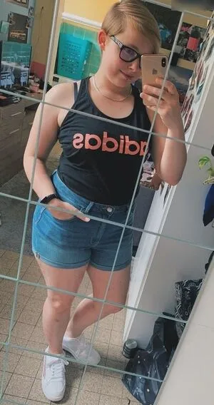 Lauradenise98 OnlyFans Leaked Free Thumbnail Picture - #Rfw02niph9