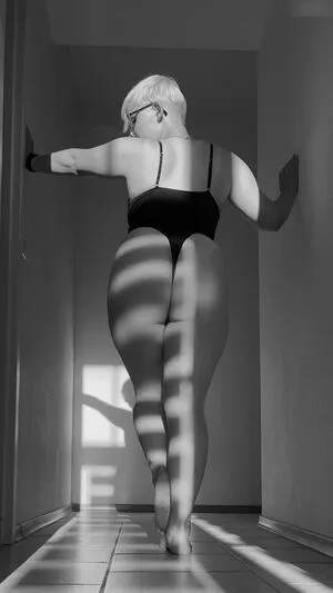 Lauradenise98 OnlyFans Leaked Free Thumbnail Picture - #bvYYBdmPv5