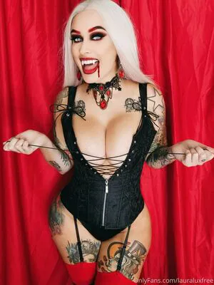 Lauraluxfree OnlyFans Leaked Free Thumbnail Picture - #xW7PjDcf84