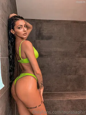 Laurasaphir OnlyFans Leaked Free Thumbnail Picture - #k8tXCkmcry