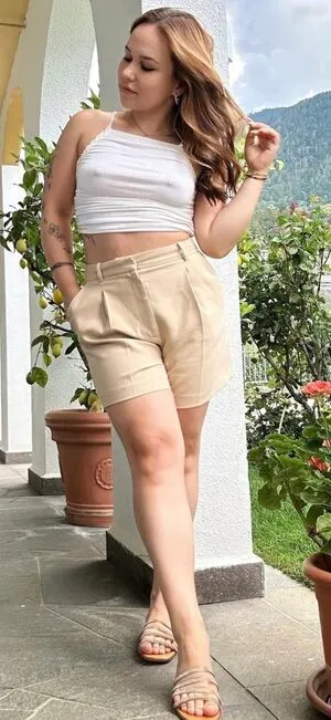 Laurassoberlife OnlyFans Leaked Free Thumbnail Picture - #8XMX0MNJ6I