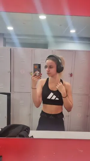 Laure Bv OnlyFans Leaked Free Thumbnail Picture - #4qZdirjBy1