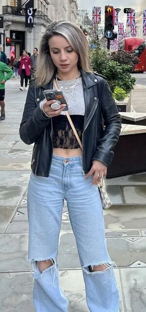 Laure Bv OnlyFans Leaked Free Thumbnail Picture - #92YDAgOXKY