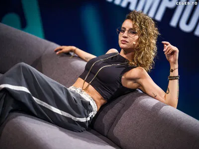 Laure Bv OnlyFans Leaked Free Thumbnail Picture - #R5JZ7TYSqo