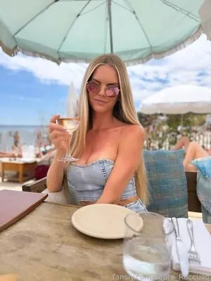 Laure Raccuzo OnlyFans Leaked Free Thumbnail Picture - #WI16gBnjpr