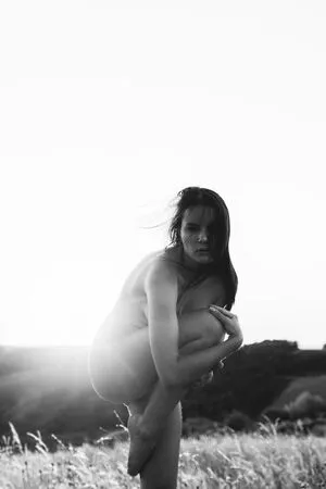 Laure Surlerivage OnlyFans Leaked Free Thumbnail Picture - #STsaba2sU5