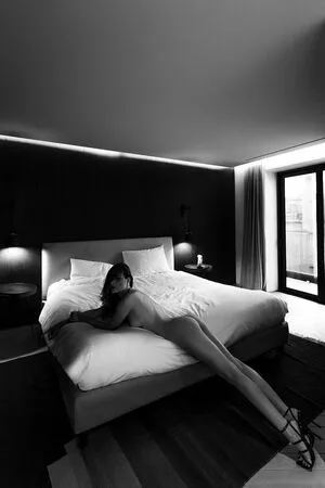 Laure Surlerivage OnlyFans Leaked Free Thumbnail Picture - #sRF3aaC4hO