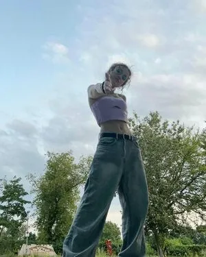 Laure Valee OnlyFans Leaked Free Thumbnail Picture - #2EVPWwPvnP