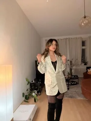 Laure Valee OnlyFans Leaked Free Thumbnail Picture - #782j6mRuoN