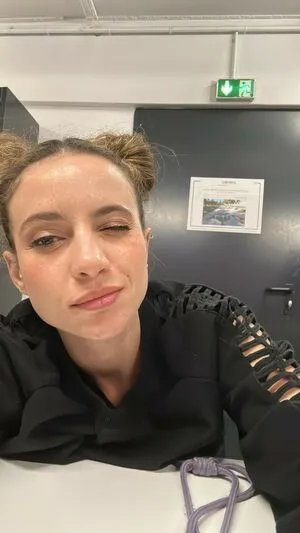 Laure Valee OnlyFans Leaked Free Thumbnail Picture - #AJYhvRFTnI
