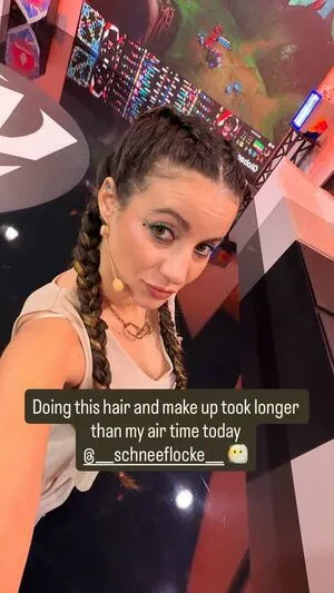 Laure Valee OnlyFans Leaked Free Thumbnail Picture - #C18drFU5MS