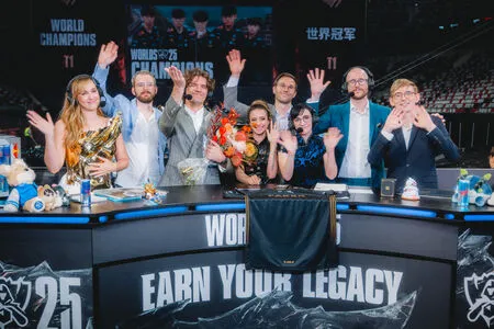 Laure Valee OnlyFans Leaked Free Thumbnail Picture - #DPWfq22T97