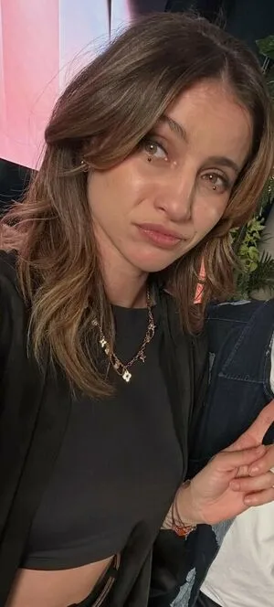 Laure Valee OnlyFans Leaked Free Thumbnail Picture - #HUHKl2f7PO