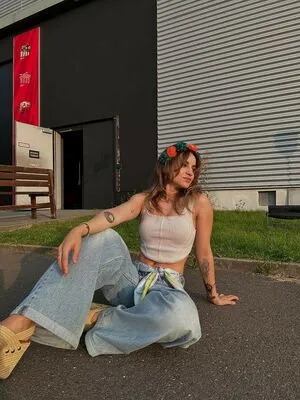 Laure Valee OnlyFans Leaked Free Thumbnail Picture - #UUSHw01Ajl