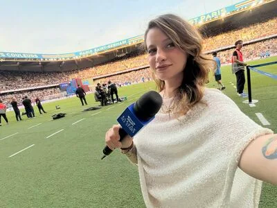 Laure Valee OnlyFans Leaked Free Thumbnail Picture - #Vc81KawzyD