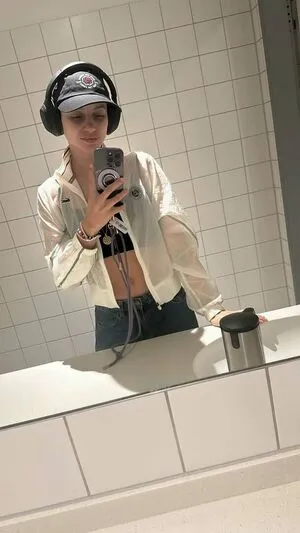 Laure Valee OnlyFans Leaked Free Thumbnail Picture - #Y2rGqds1yH