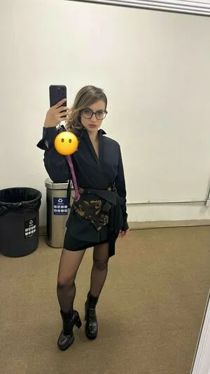 Laure Valee OnlyFans Leaked Free Thumbnail Picture - #ZDjmMTii2l