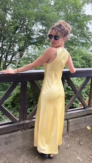 Laure Valee OnlyFans Leaked Free Thumbnail Picture - #d5W5sLHl7O