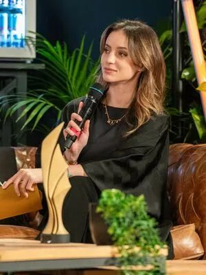 Laure Valee OnlyFans Leaked Free Thumbnail Picture - #n90MlAg2vk