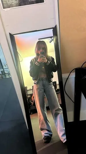Laure Valee OnlyFans Leaked Free Thumbnail Picture - #nYpWEF7V3p