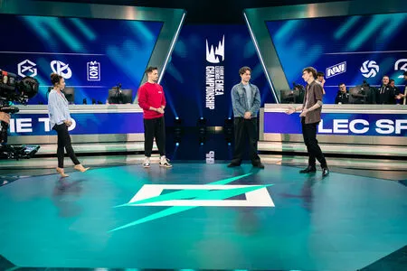 Laure Valee OnlyFans Leaked Free Thumbnail Picture - #pQQIv2RIzI