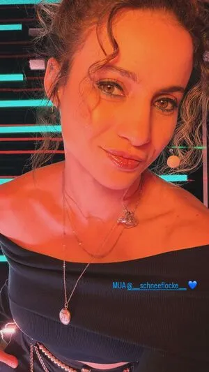 Laure Valee OnlyFans Leaked Free Thumbnail Picture - #ypYkc8e7hy