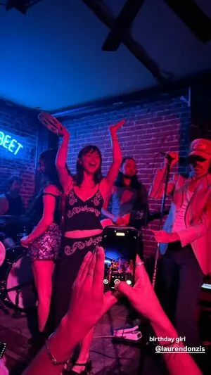 Lauren Donzis OnlyFans Leaked Free Thumbnail Picture - #OWlFgtXjOY