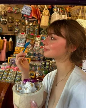 Lauren Donzis OnlyFans Leaked Free Thumbnail Picture - #QQ2AZs8d41