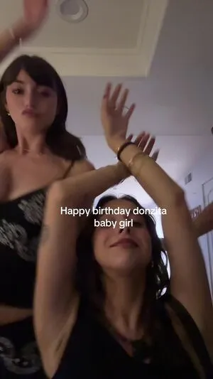 Lauren Donzis OnlyFans Leaked Free Thumbnail Picture - #V5ruveVy8x