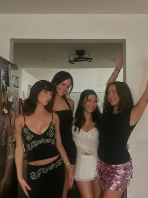 Lauren Donzis OnlyFans Leaked Free Thumbnail Picture - #edy3UOF54V