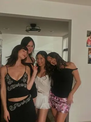 Lauren Donzis OnlyFans Leaked Free Thumbnail Picture - #uvdTW15qS5